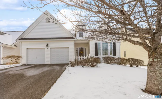 $369,900 | 39 Phillips Farm Road, Unit 39, East Hartford, CT 06118