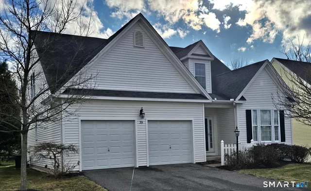 $369,900 | 39 Phillips Farm Road, Unit 39, East Hartford, CT 06118