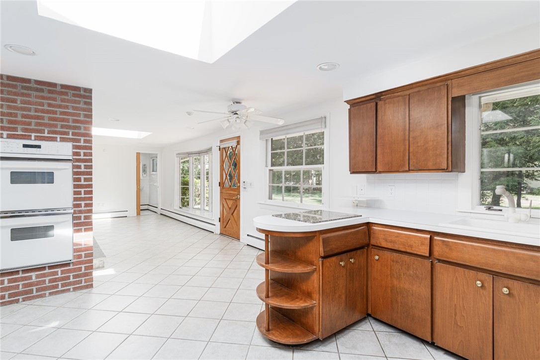 132 Timberline Road Warwick, RI 02886 - Photo 5 of 37