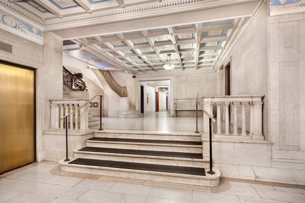 790 Riverside Drive, Unit 12K Manhattan, NY 10032 - Photo 9 of 11 a view of entryway