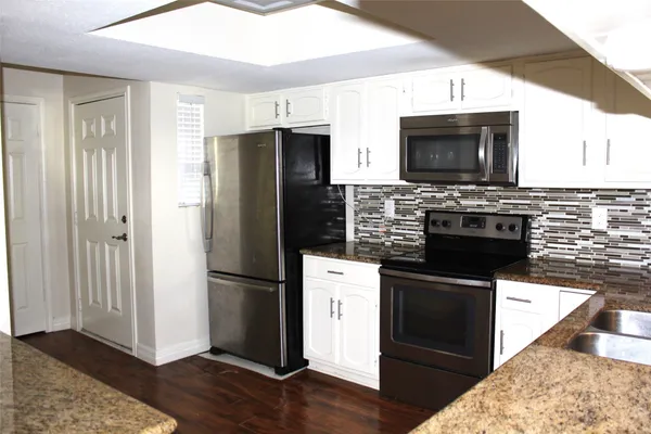 $169,500 | 14555 Wunderlich Drive, Unit 3108, Houston, TX 77069