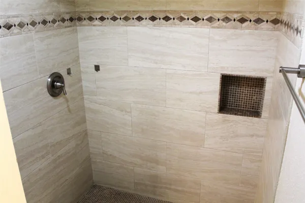 $169,500 | 14555 Wunderlich Drive, Unit 3108, Houston, TX 77069