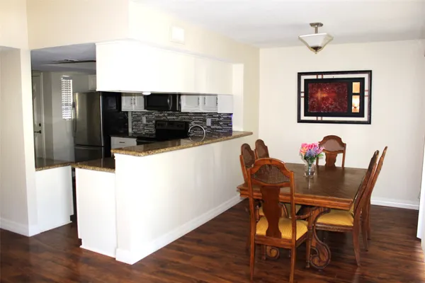 $169,500 | 14555 Wunderlich Drive, Unit 3108, Houston, TX 77069