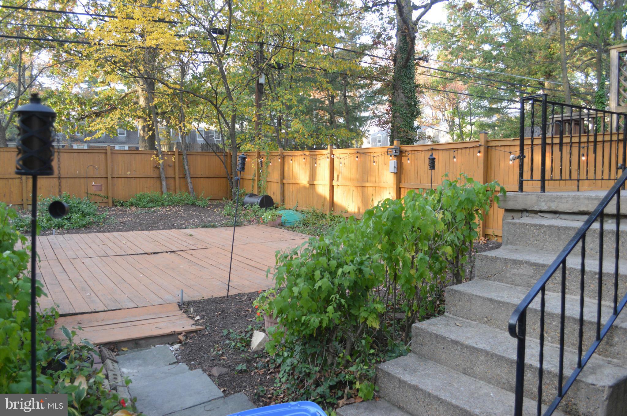 746 Charing Cross Road Baltimore, MD 21229 - Photo 28 of 30 a view of a backyard