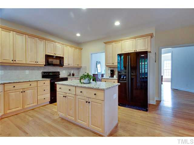 4617 Mentone Way Raleigh, NC 27612 - Photo 20 of 23 Kitchen