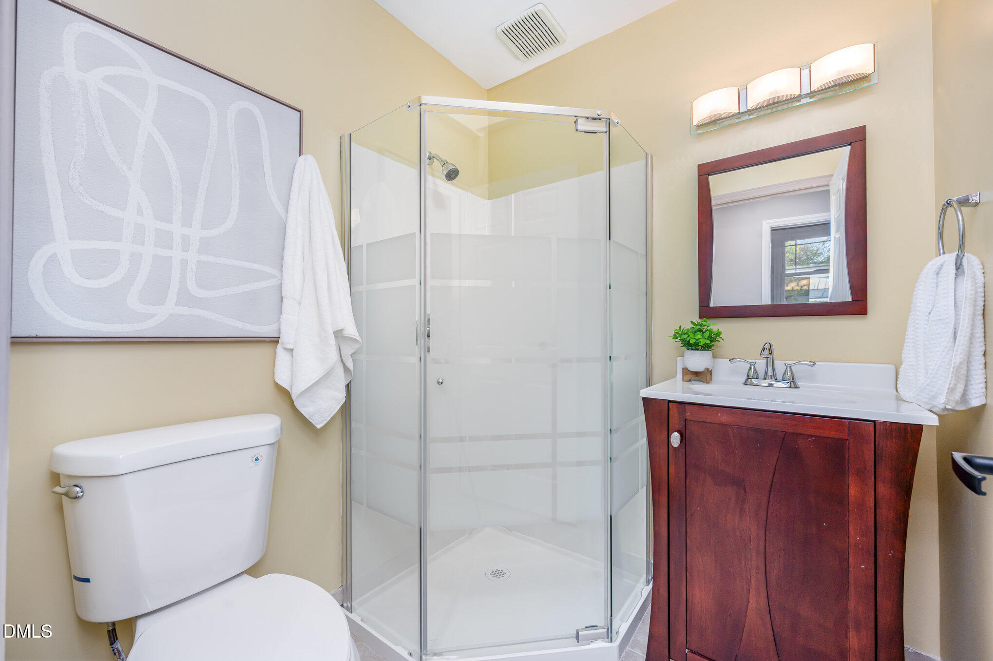 6504 Jade Tree Lane Raleigh, NC 27615 - Photo 19 of 28 023_file_767