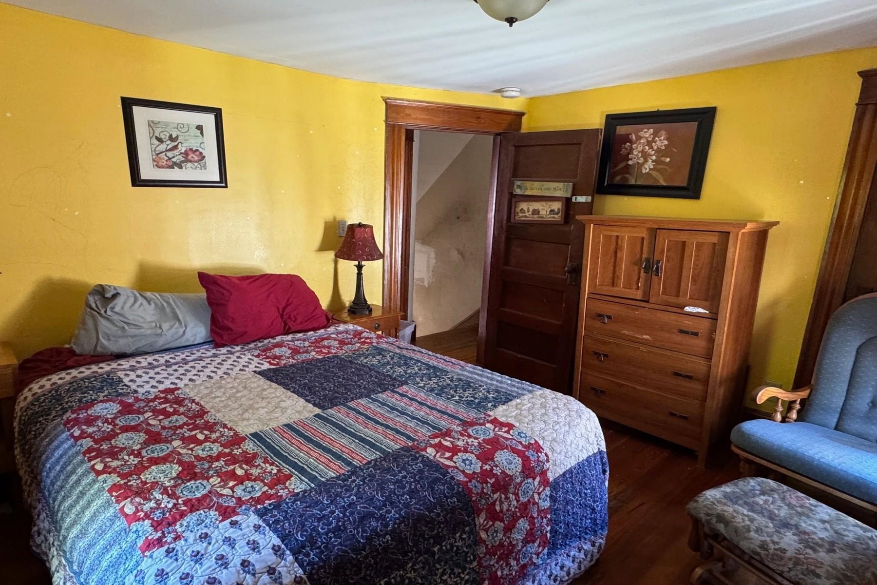 48 Baxter Street Rutland, VT 05701 - Photo 15 of 22