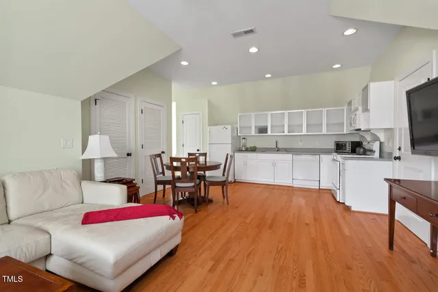 $2,700,000 | 417 Westbury Drive, Chapel Hill, NC 27516