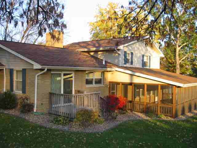 1014 Kingsbury Road Washington, IL 61571 - Photo 2 of 9 Gallery Image 2