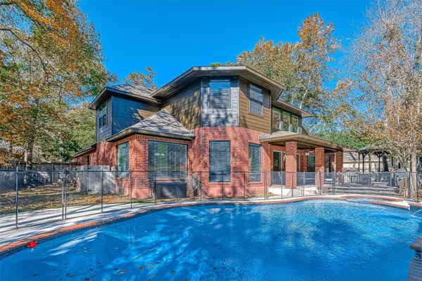 $4,100 | 11 Gabled Pines Place, The Woodlands, TX 77382