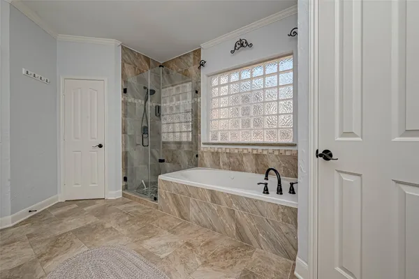 $4,100 | 11 Gabled Pines Place, The Woodlands, TX 77382