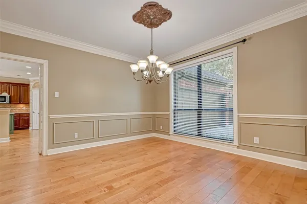 $4,100 | 11 Gabled Pines Place, The Woodlands, TX 77382