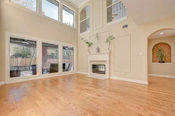 $4,100 | 11 Gabled Pines Place, The Woodlands, TX 77382