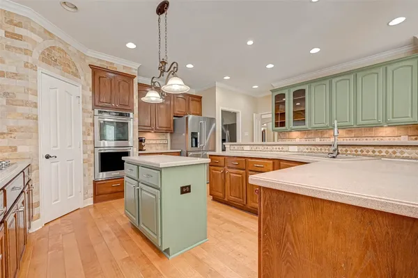 $4,100 | 11 Gabled Pines Place, The Woodlands, TX 77382
