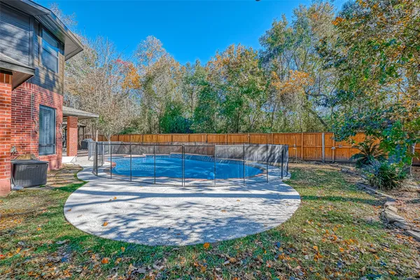 $4,100 | 11 Gabled Pines Place, The Woodlands, TX 77382