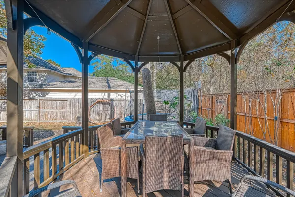 $4,100 | 11 Gabled Pines Place, The Woodlands, TX 77382