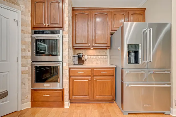 $4,100 | 11 Gabled Pines Place, The Woodlands, TX 77382