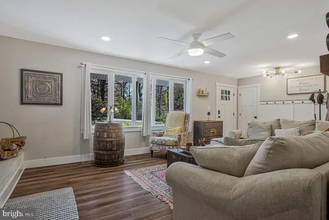 $619,900 | 11216 Lakeview Drive, Dunkirk, MD 20754