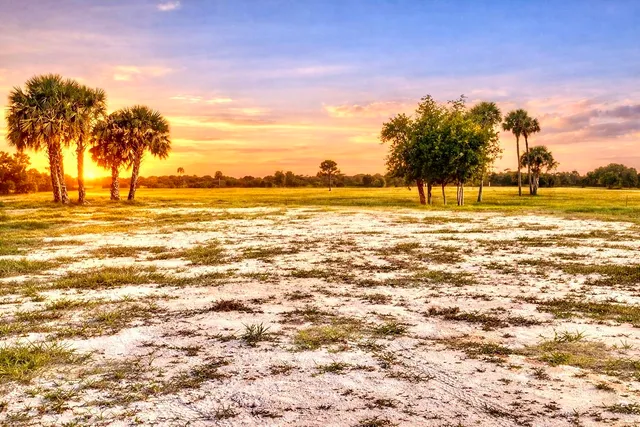 $294,500 | 2452 Southeast 130th Way, Okeechobee, FL 34974