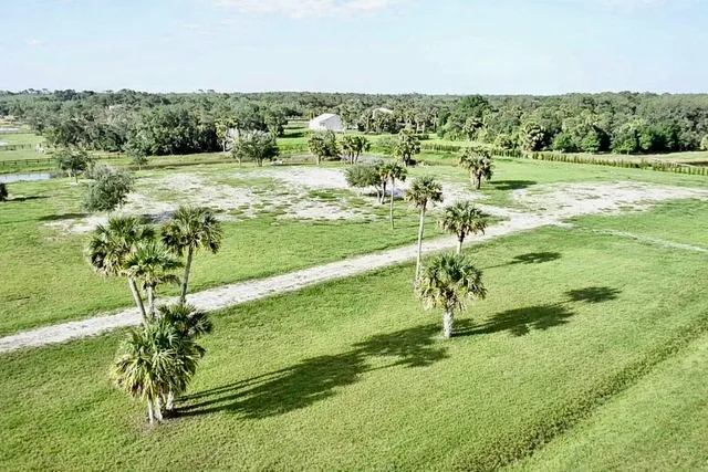$294,500 | 2452 Southeast 130th Way, Okeechobee, FL 34974