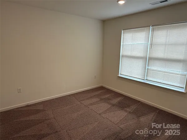 $1,324 | 2025 Oakdale Road, Unit Q, Charlotte, NC 28216