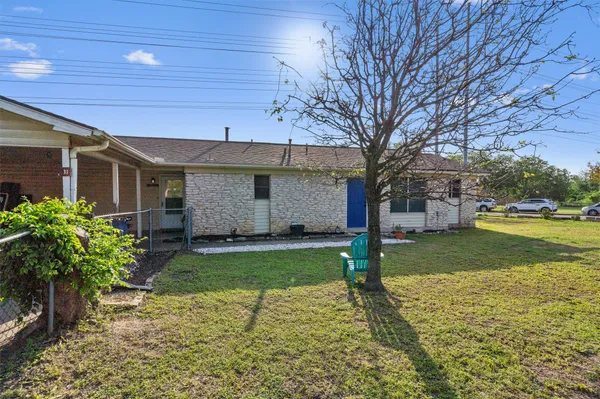 $1,250 | 5700 Cherry Park, Unit B, Austin, TX 78745