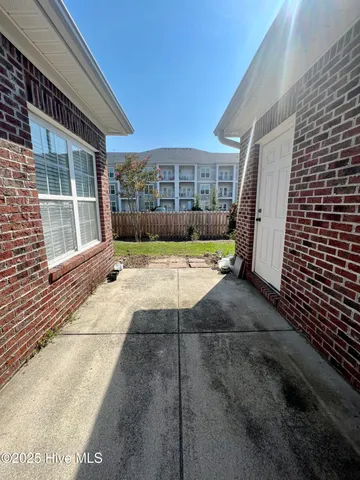 $1,500 | 248 Hibiscus Way, Wilmington, NC 28412