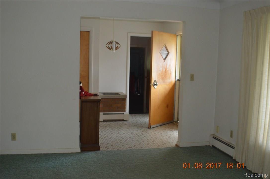 735 Devonshire Road Fowlerville, MI 48836 - Photo 20 of 35 DSC_0013.JPG