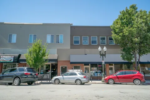 $2,498,800 | 1116 Chula Vista Avenue, Burlingame, CA 94010