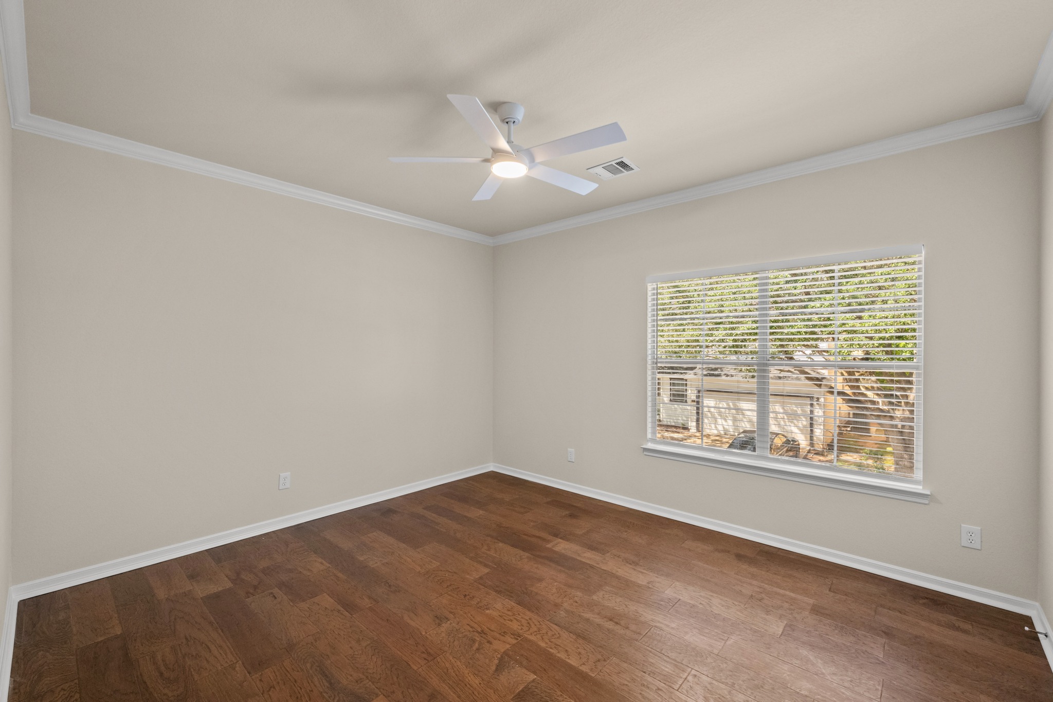 6704 Menchaca Road, Unit 31 Austin, TX 78745 - Photo 19 of 32 Gallery Image 19
