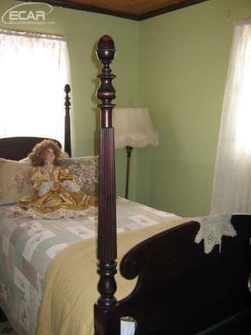 4018 North Belsay Road Flint, MI 48506 - Photo 15 of 17 20459322-14.JPG