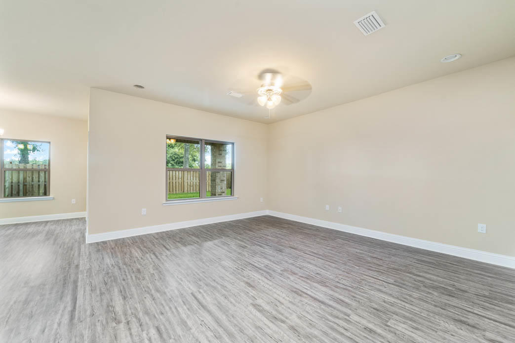 36 Dusky Way Freeport, FL 32439 - Photo 5 of 28 Gallery Image 5