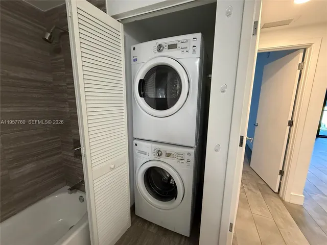 $5,250 | 1010 Brickell Avenue, Unit 2609, Miami, FL 33131