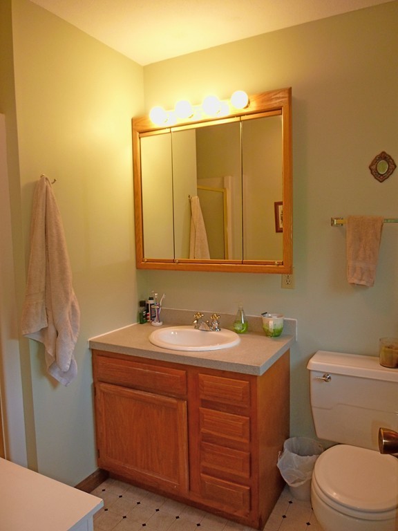 75 Park Hill Road Northampton, MA 01062 - Photo 11 of 17