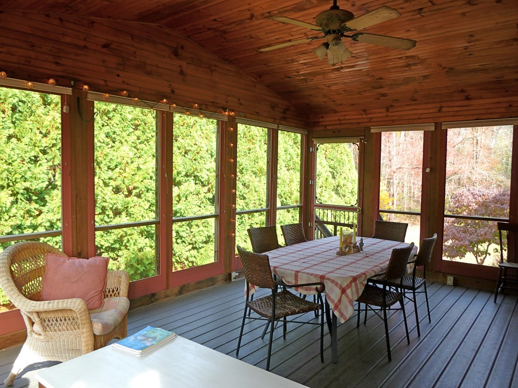 75 Park Hill Road Northampton, MA 01062 - Photo 15 of 17