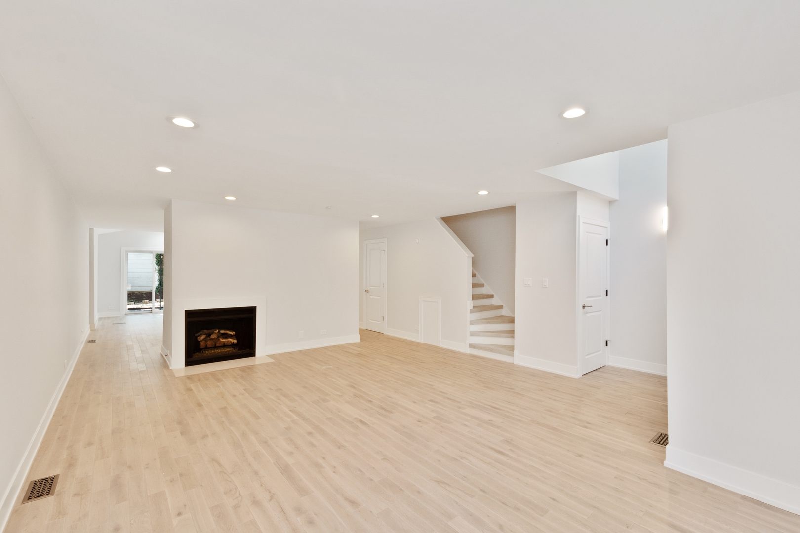 802 South Morgan Street Chicago, IL 60607 - Photo 3 of 14