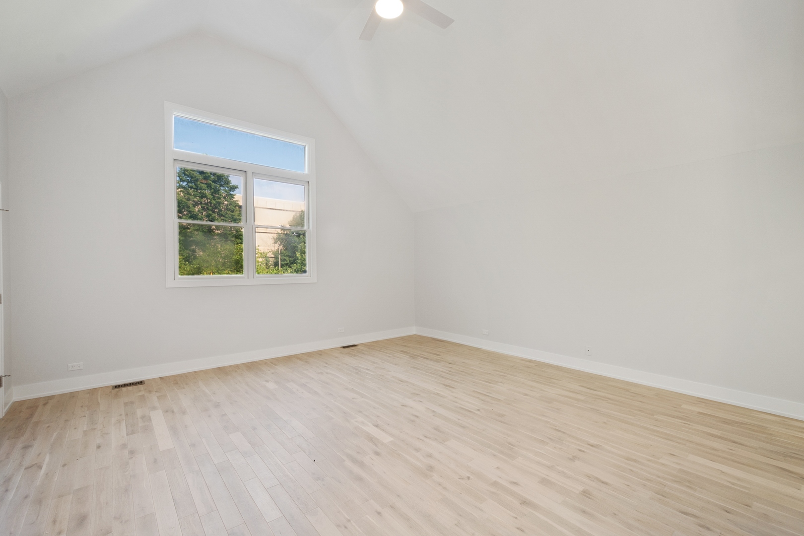 802 South Morgan Street Chicago, IL 60607 - Photo 7 of 14