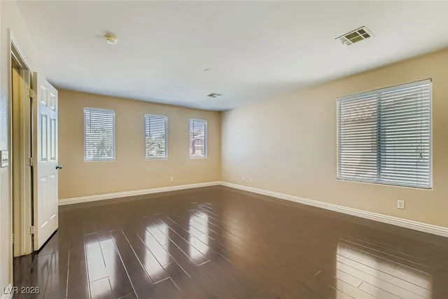 $2,175 | 5986 Ambleshire Avenue, Las Vegas, NV 89139