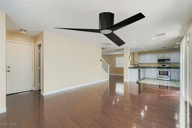 $2,175 | 5986 Ambleshire Avenue, Las Vegas, NV 89139