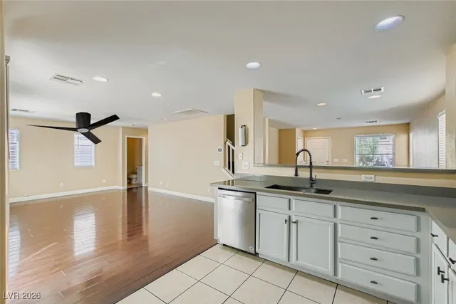 $2,175 | 5986 Ambleshire Avenue, Las Vegas, NV 89139