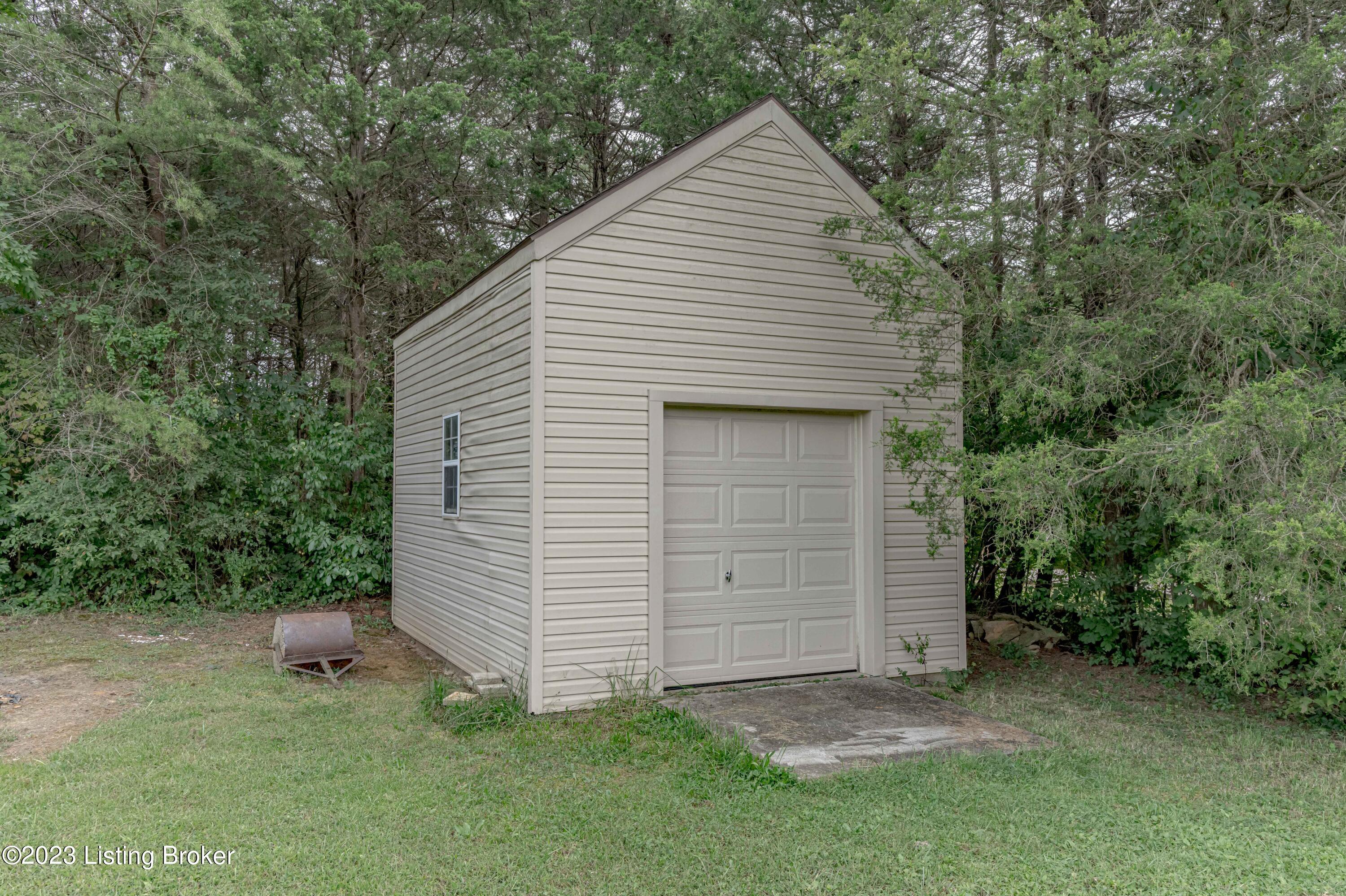 1012 Greenbriar Road Mount Washington, KY 40047 - Photo 59 of 65 DSC02660