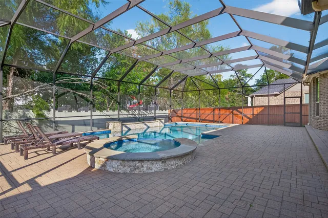 $795,000 | 10458 Lake Palmetto Drive, Conroe, TX 77385