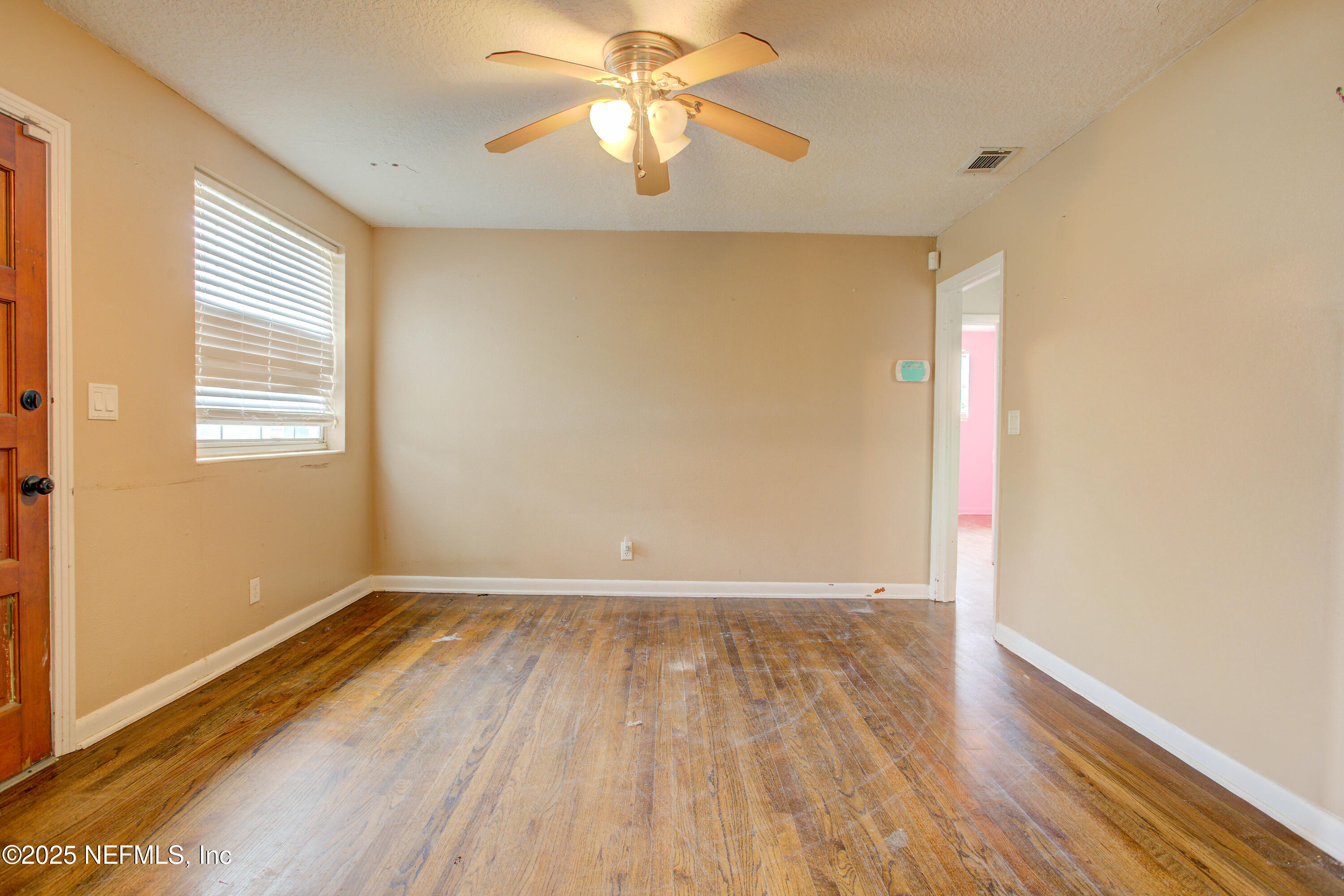 12146 Pulaski Road Jacksonville, FL 32218 - Photo 12 of 39 20251201-12146_Pulaski_Rd-15