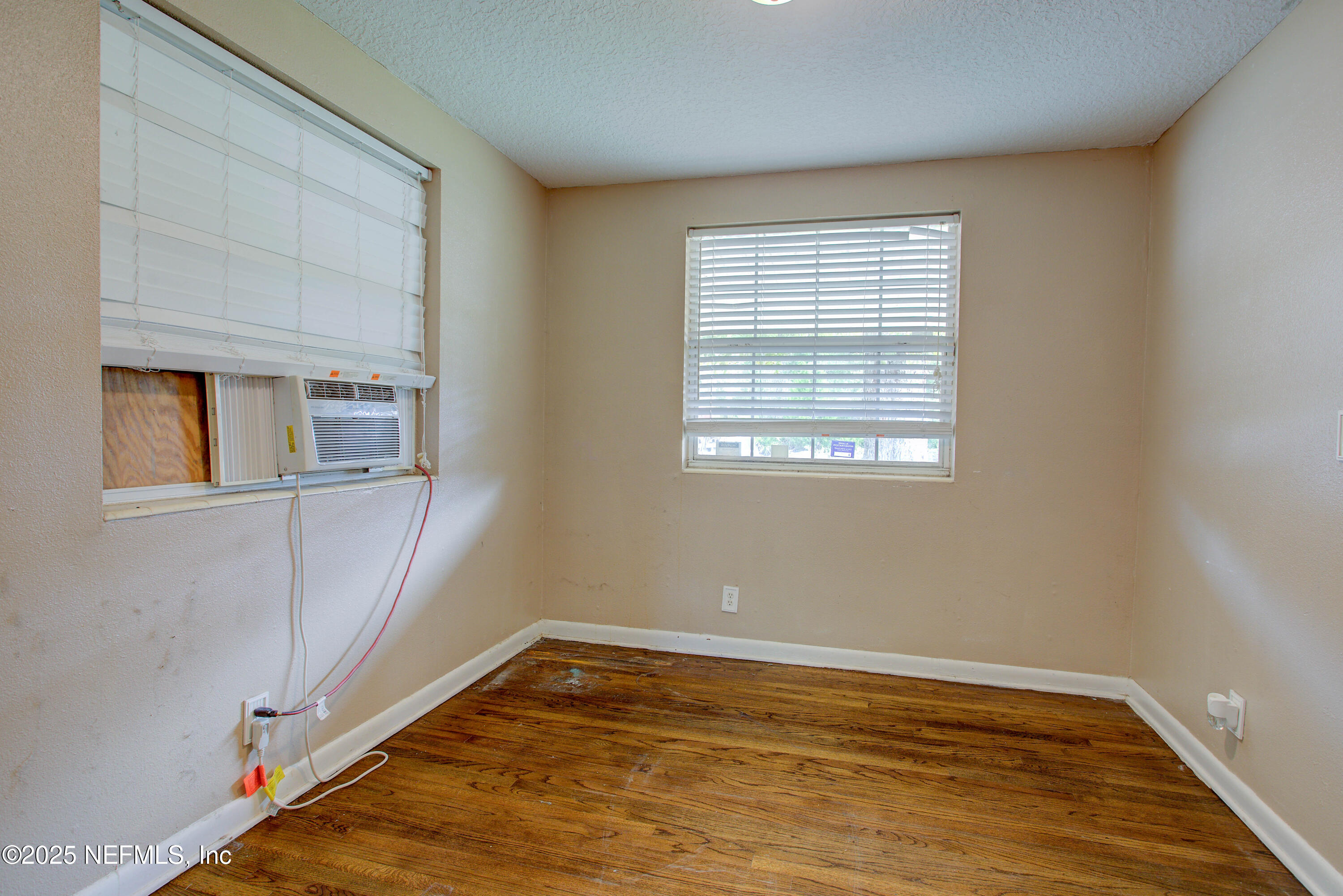 12146 Pulaski Road Jacksonville, FL 32218 - Photo 15 of 39 20251201-12146_Pulaski_Rd-18