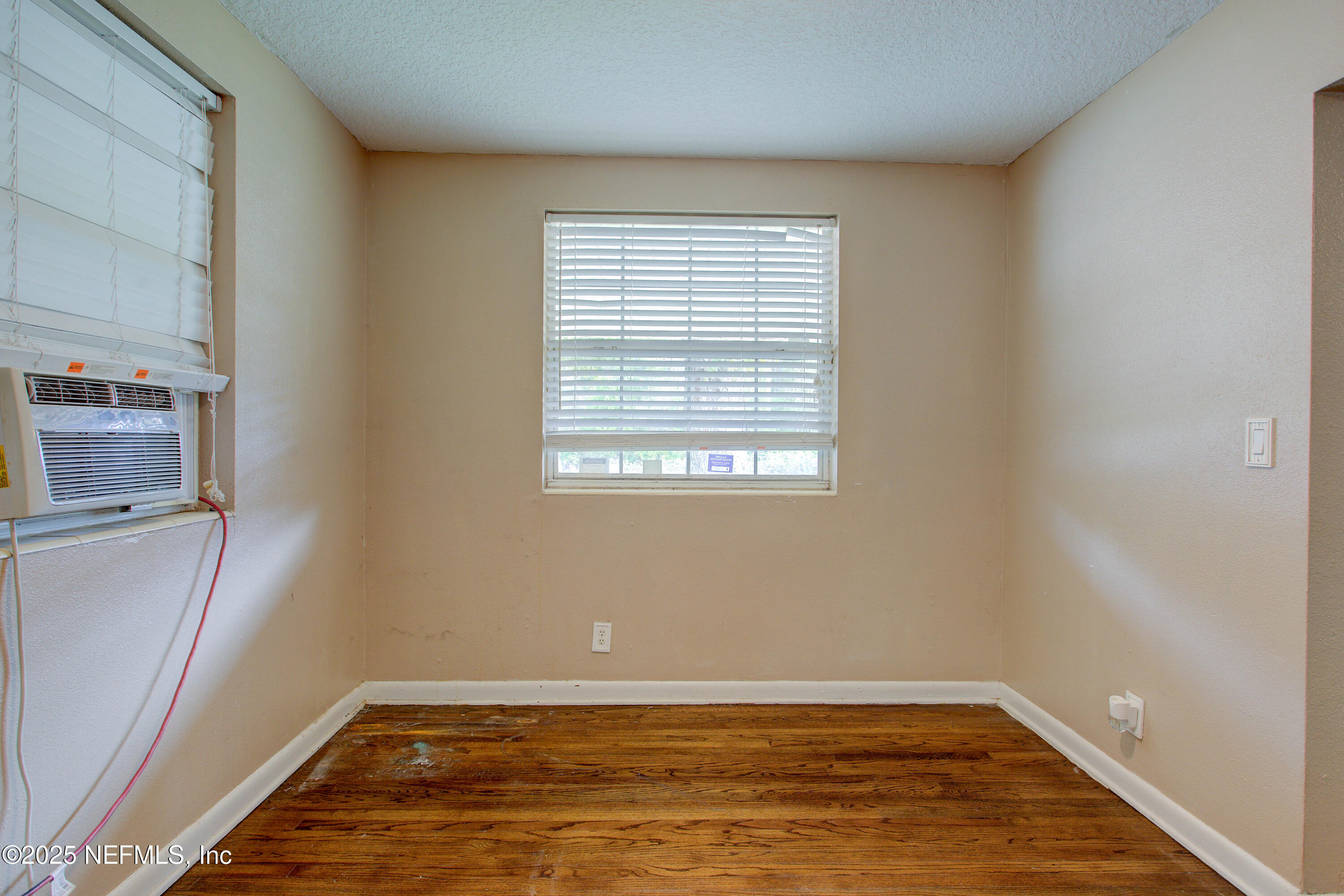 12146 Pulaski Road Jacksonville, FL 32218 - Photo 16 of 39 20251201-12146_Pulaski_Rd-19