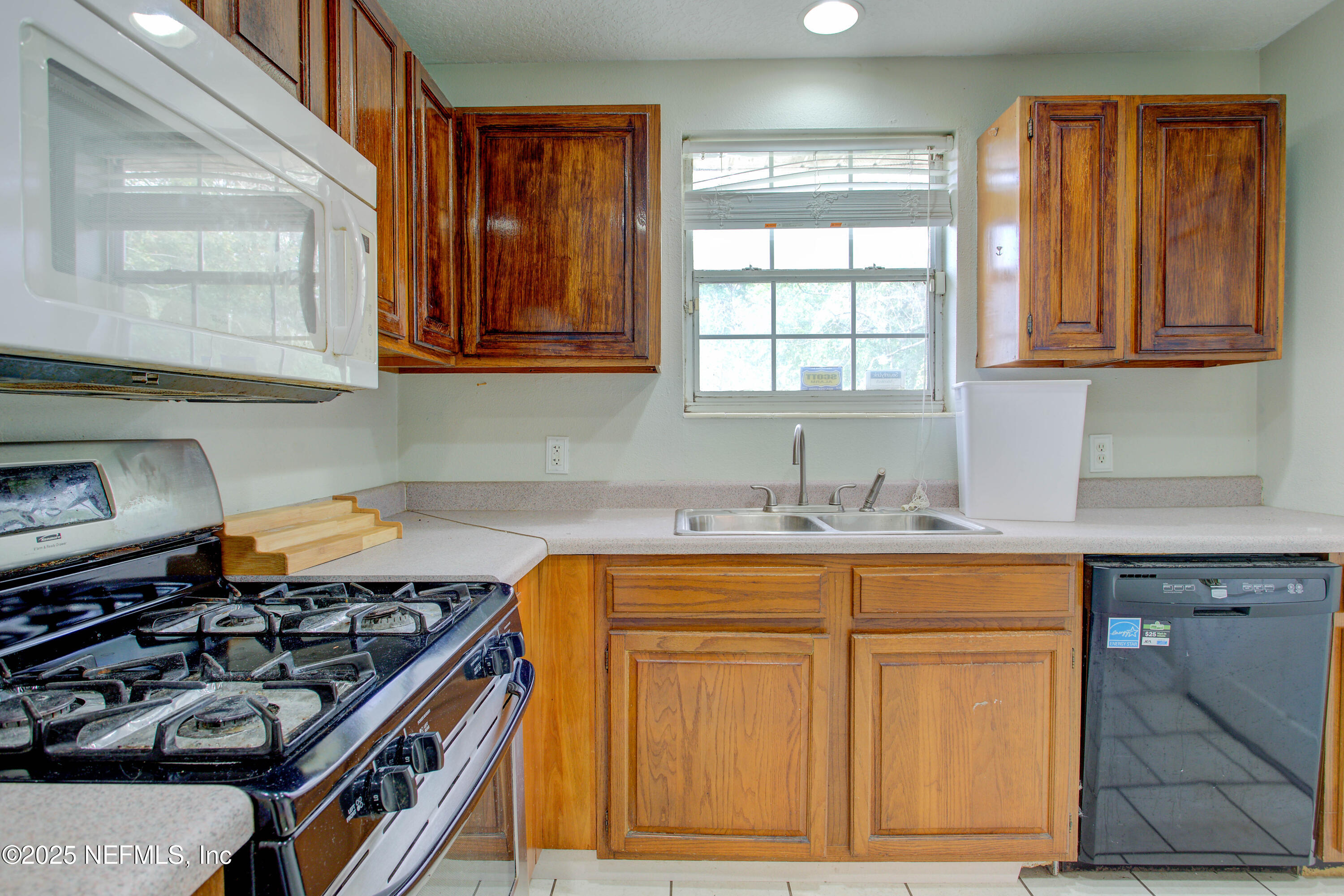 12146 Pulaski Road Jacksonville, FL 32218 - Photo 21 of 39 20251201-12146_Pulaski_Rd-24