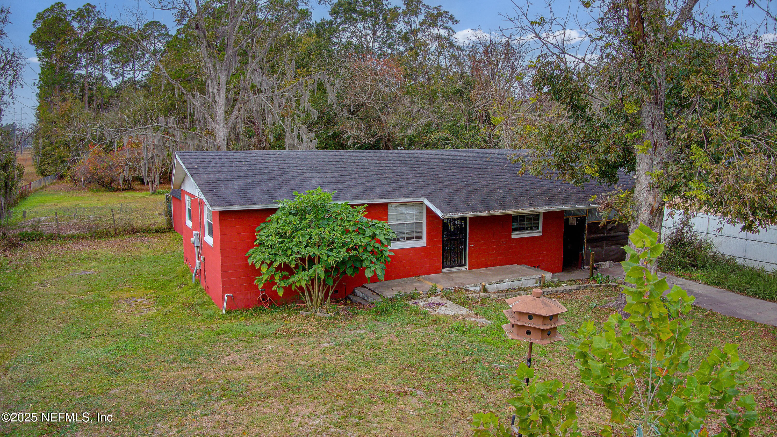 12146 Pulaski Road Jacksonville, FL 32218 - Photo 3 of 39 20251201-12146_Pulaski_Rd-03
