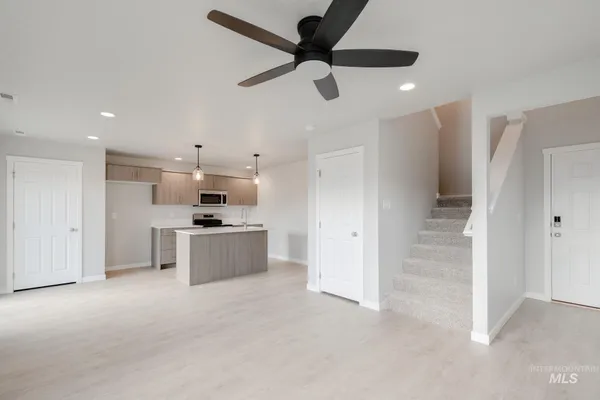 $349,990 | 227 Moose Street, Horseshoe Bend, ID 83629