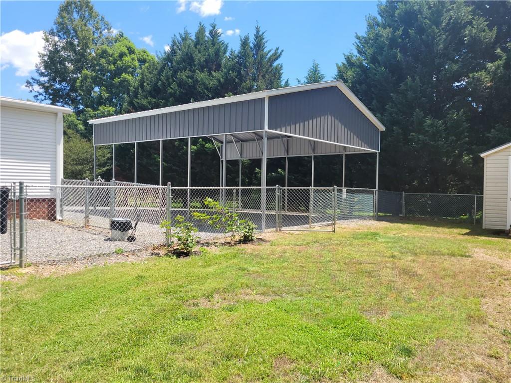 1063 Frans Road Westfield, NC 27053 - Photo 9 of 45