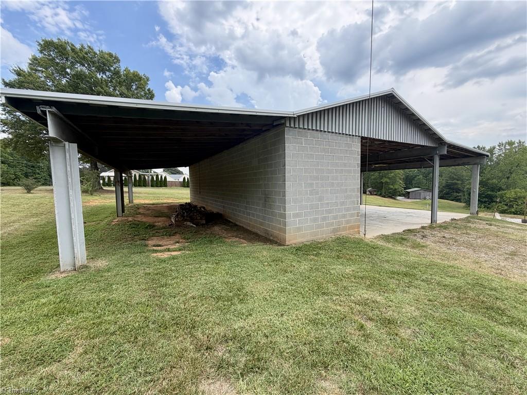 2935 Boones Cave Road Lexington, NC 27295 - Photo 8 of 37